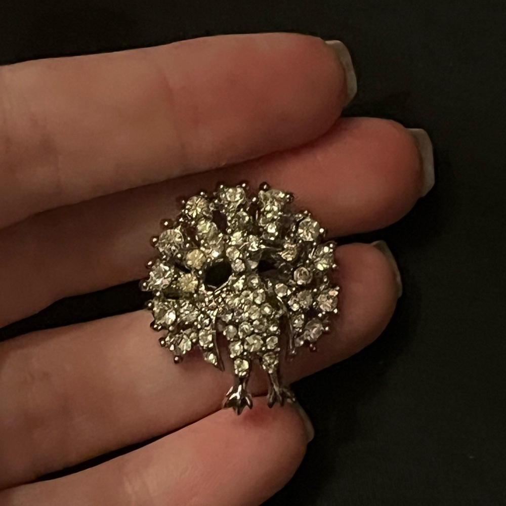 Vintage Silver Tone Rhinestone Crystal Peacock Brooch dainty
